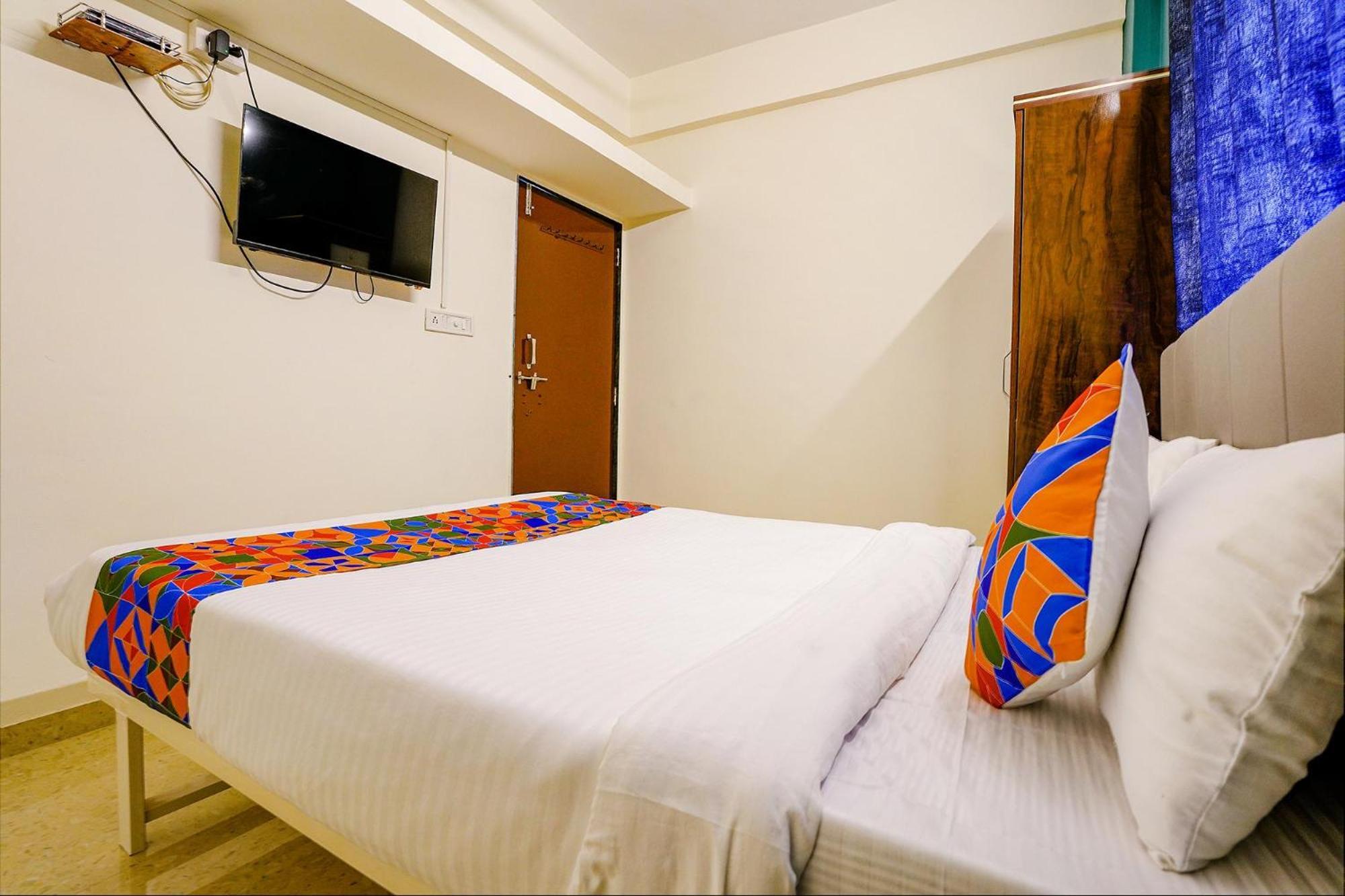 Fabhotel Glh Stays, Airport Road 浦那 外观 照片